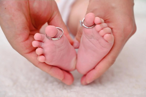 南阳怀孕肚子一边高一边低